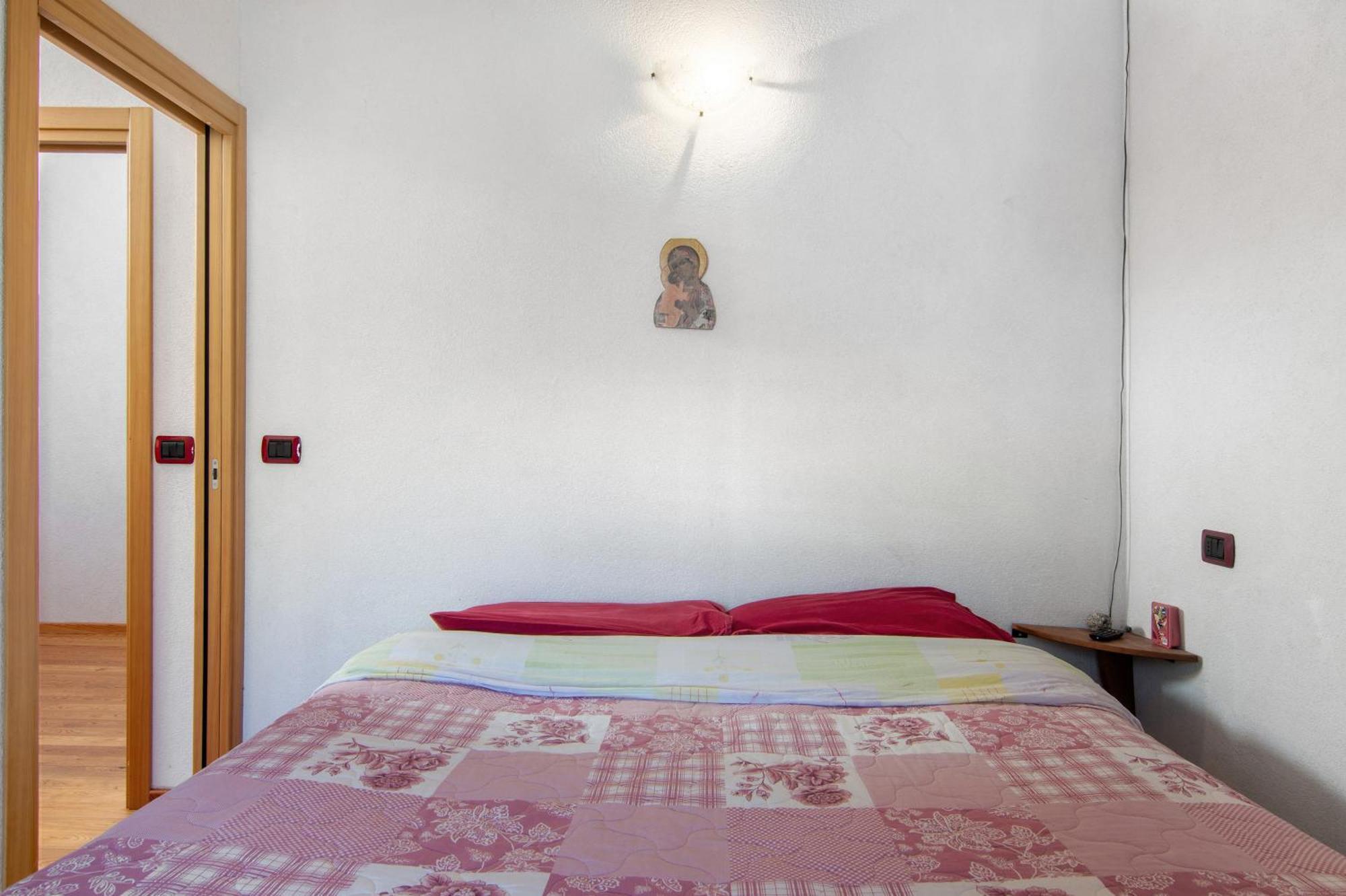 Lake And Mountain Holiday Sacco  Exterior foto