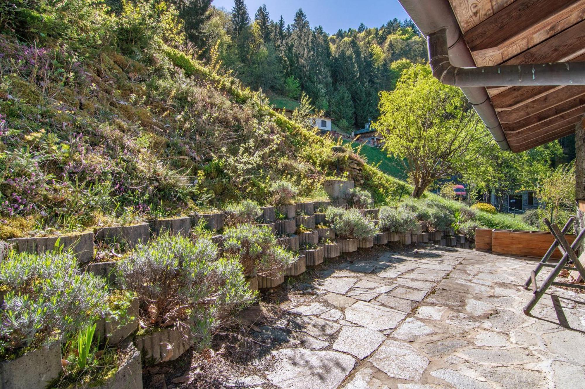 Lake And Mountain Holiday Sacco  Exterior foto