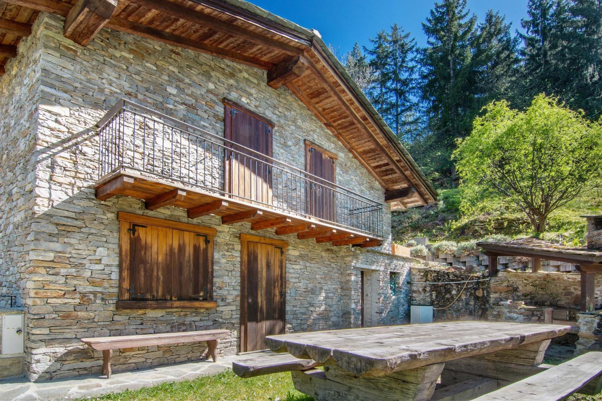 Lake And Mountain Holiday Sacco  Exterior foto